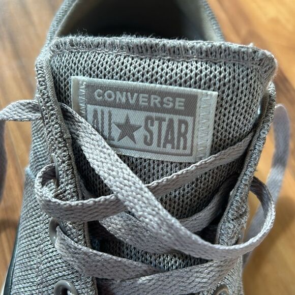 Converse Gray and White Chuck Taylor Sneakers Classic Style - Picture 2 of 10